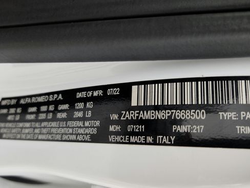 Used 2023 Alfa Romeo Giulia Veloce RWD image 20