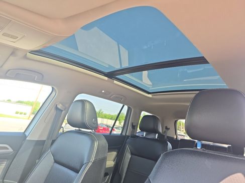 Used 2022 Volkswagen Atlas SEL image 6