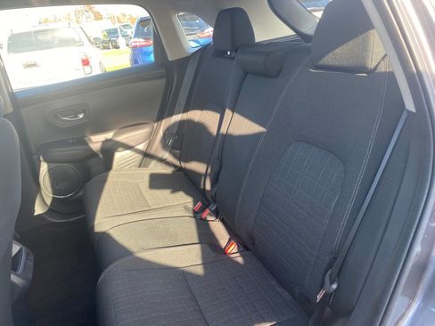 Used 2023 Honda HR-V LX image 21