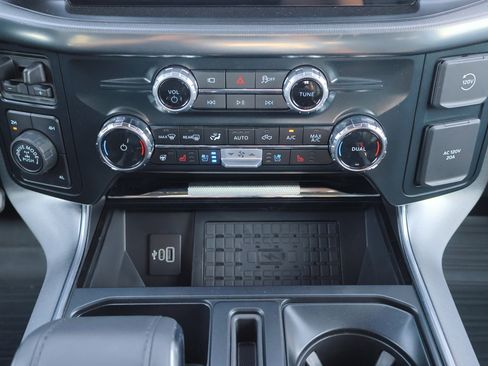 Certified 2025 Ford F150 Platinum w/ FX4 Off-Road Package image 24