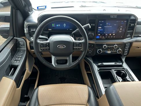Used 2025 Ford F250 Lariat w/ Lariat Ultimate Package image 13