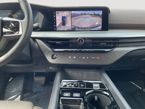 Used 2025 Nissan Murano Platinum w/ Cargo Package AWD/4WD image 19