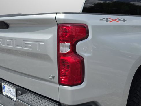 Used 2021 Chevrolet Silverado 1500 LT w/ Bed Protection Package AWD/4WD image 38