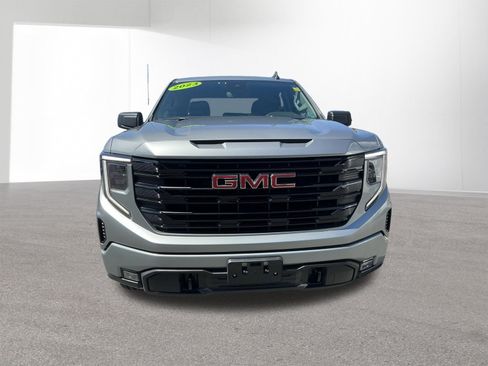 Used 2023 GMC Sierra 1500 Elevation w/ X31 Off-Road Package AWD/4WD image 9