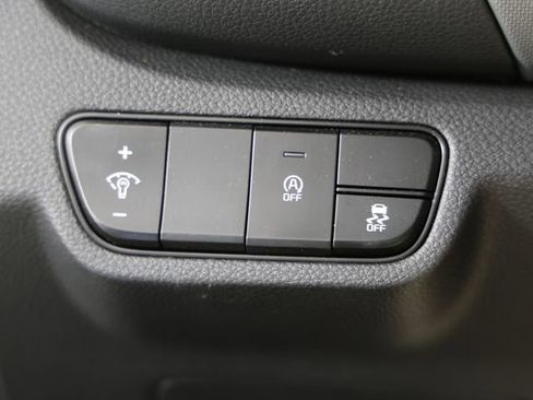 Certified 2024 Kia Seltos LX image 12