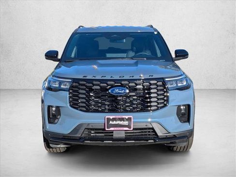 New 2026 Ford Explorer ST-Line w/ ST-Line Street Pack image 6