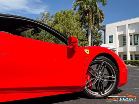 Used 2019 Ferrari 488 GTB RWD image 61