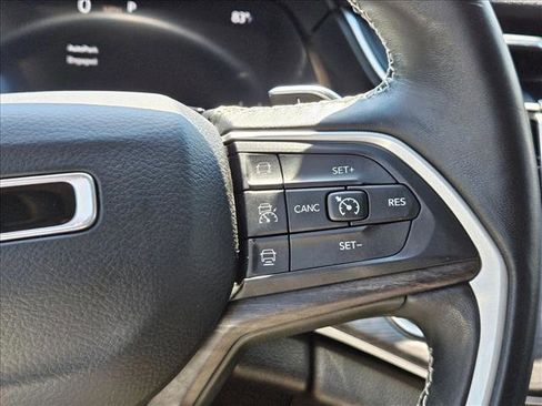 Used 2021 Jeep Grand Cherokee L Limited AWD/4WD image 25