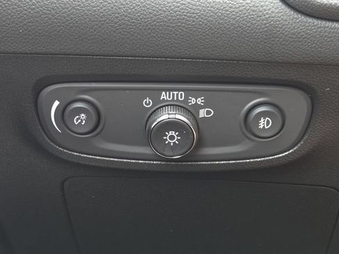 Used 2023 Buick Encore GX Select w/ Sport Touring Package FWD image 11