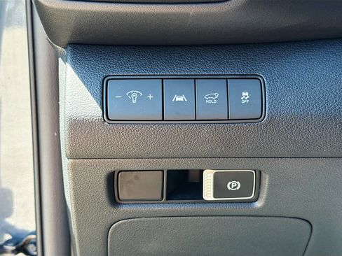 Used 2023 Hyundai Santa Fe SEL image 32