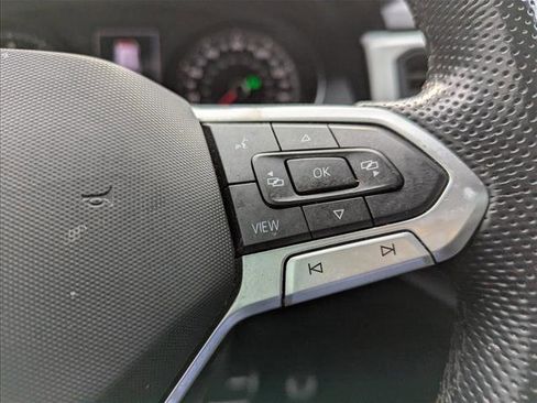 Used 2021 Volkswagen Atlas Cross Sport SE w/ Panoramic Sunroof Package image 14