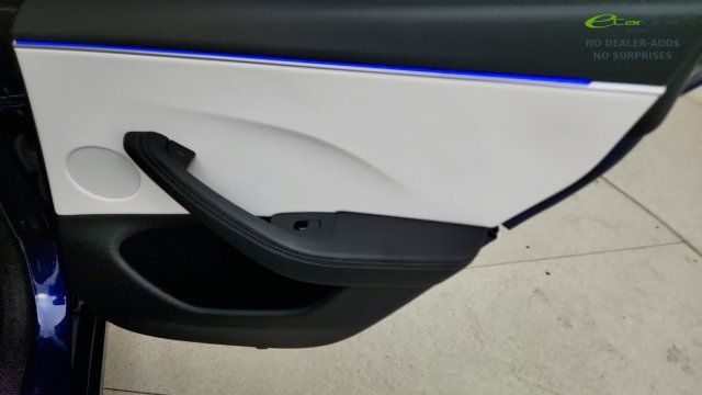 Used 2025 Tesla Model 3 Performance AWD/4WD image 40