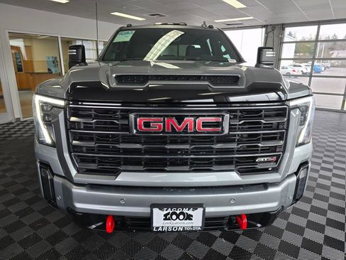 Used 2024 GMC Sierra 2500 AT4 w/ AT4 Premium Plus Package image 8