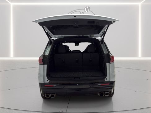 Used 2026 GMC Acadia Denali Ultimate w/ LPO, Floor Liner Package AWD/4WD image 9