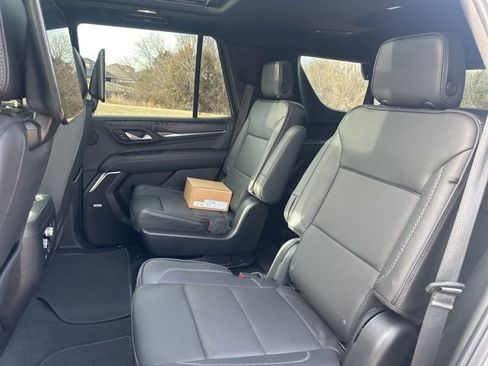 Used 2023 GMC Yukon Denali w/ Denali Reserve Package image 26