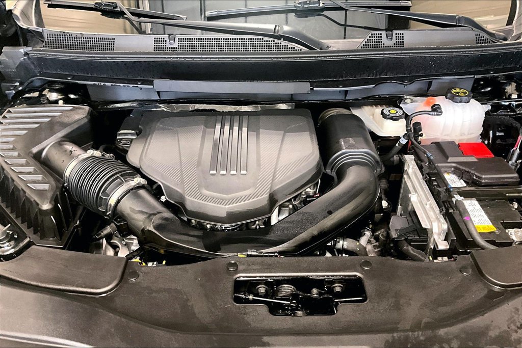 Used 2024 Chevrolet Traverse Z71 w/ LPO, Floor Liner Package AWD/4WD image 10