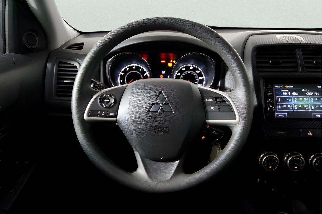 Used 2022 Mitsubishi Outlander Sport ES FWD image 18