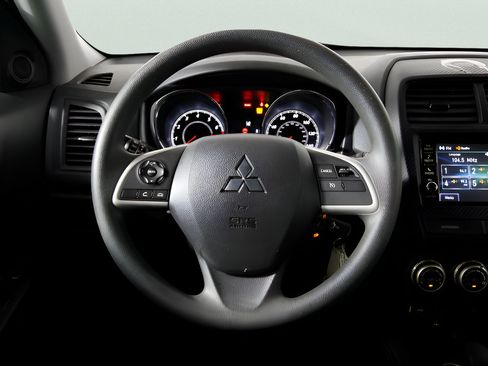 Used 2022 Mitsubishi Outlander Sport ES FWD image 18