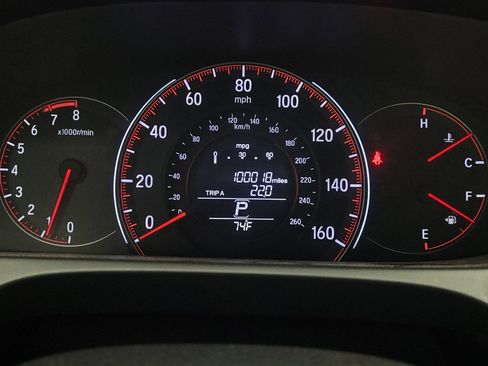 Used 2016 Honda Accord Sport image 23