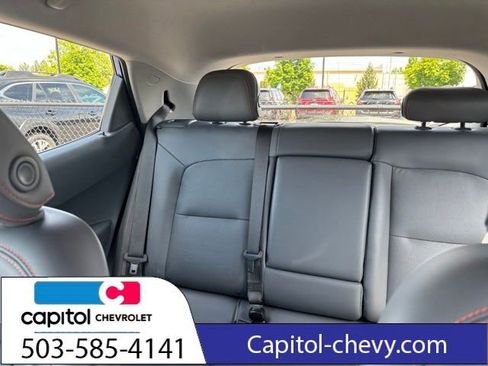 Used 2020 Chevrolet Bolt Premier w/ Infotainment Package FWD image 21