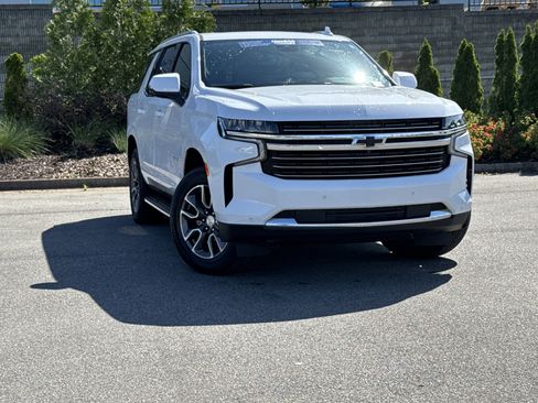 Used 2023 Chevrolet Tahoe LT w/ LT Signature Package image 2