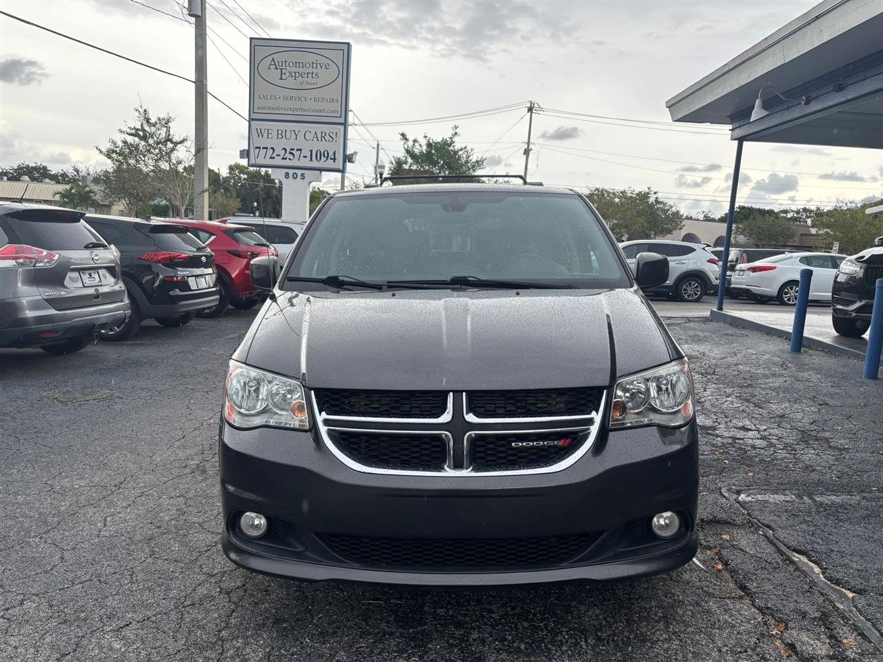Used 2020 Dodge Grand Caravan SXT FWD image 8