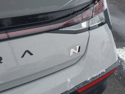 Used 2025 Hyundai Elantra N image 7