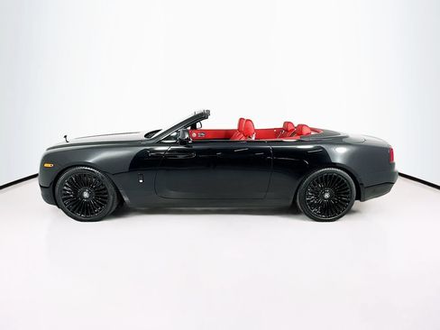 Used 2018 Rolls-Royce Dawn RWD image 27