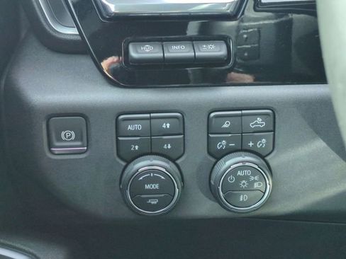 Used 2024 Chevrolet Silverado 1500 LTZ w/ Technology Package AWD/4WD image 21
