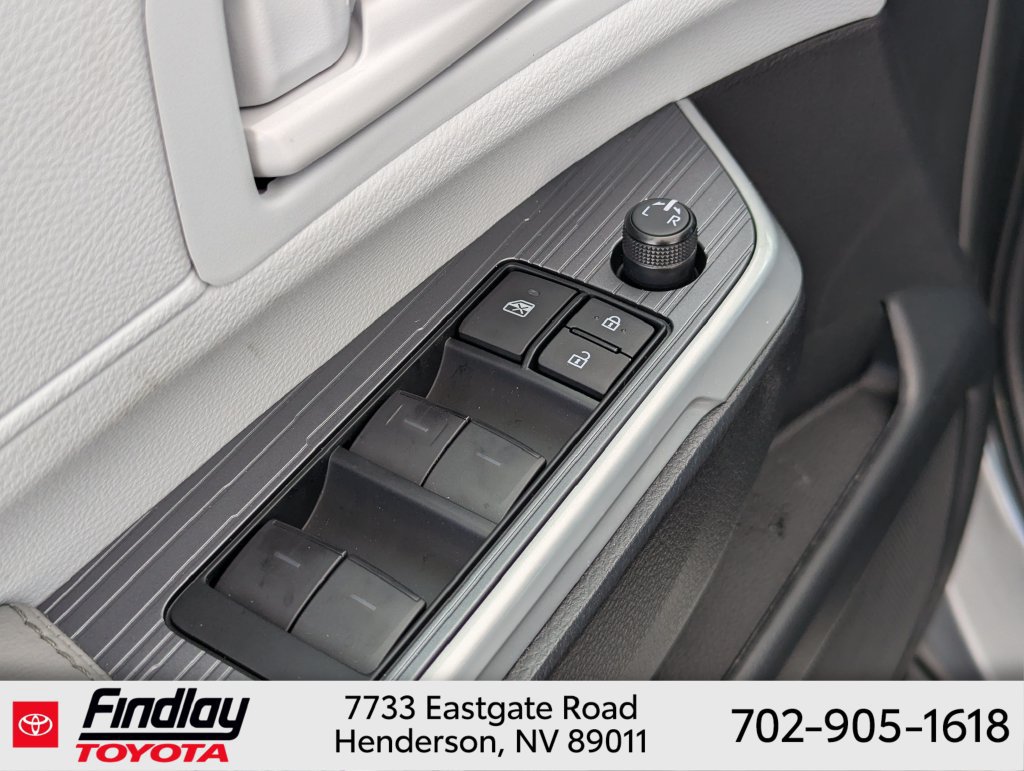 Certified 2026 Toyota Sienna LE FWD image 18