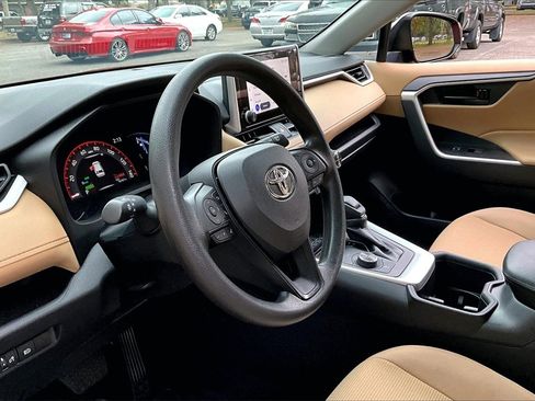 Used 2023 Toyota RAV4 LE image 14