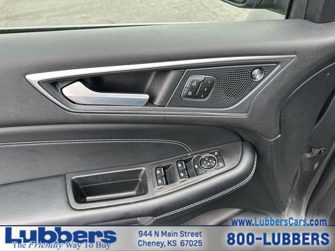 Used 2024 Ford Edge Titanium image 12