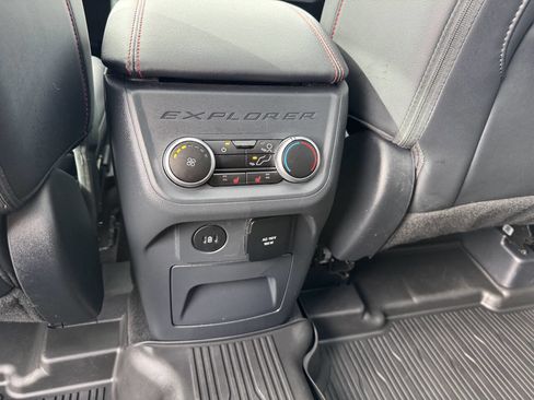 Used 2025 Ford Explorer ST image 20