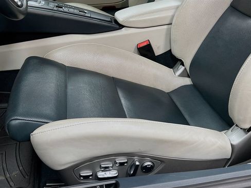 Certified 2019 Porsche 911 Turbo S AWD/4WD image 22