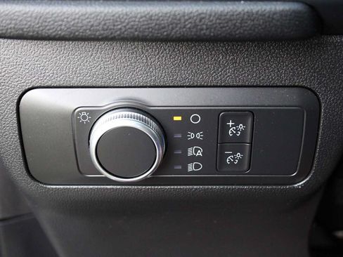 Used 2022 Ford Escape SE w/ Cold Weather Package AWD/4WD image 31