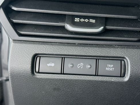 Used 2024 Nissan Altima 2.5 SV image 15