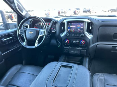 Used 2021 Chevrolet Silverado 3500 LTZ w/ LTZ Convenience Package image 22