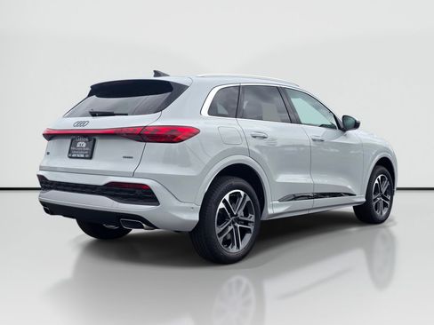 New 2026 Audi Q5 Premium Plus AWD/4WD image 5