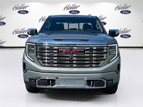 Used 2025 GMC Sierra 1500 Denali AWD/4WD image 2