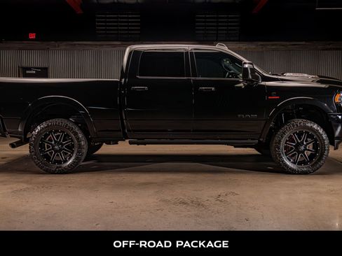Used 2024 RAM 2500 Limited AWD/4WD image 10