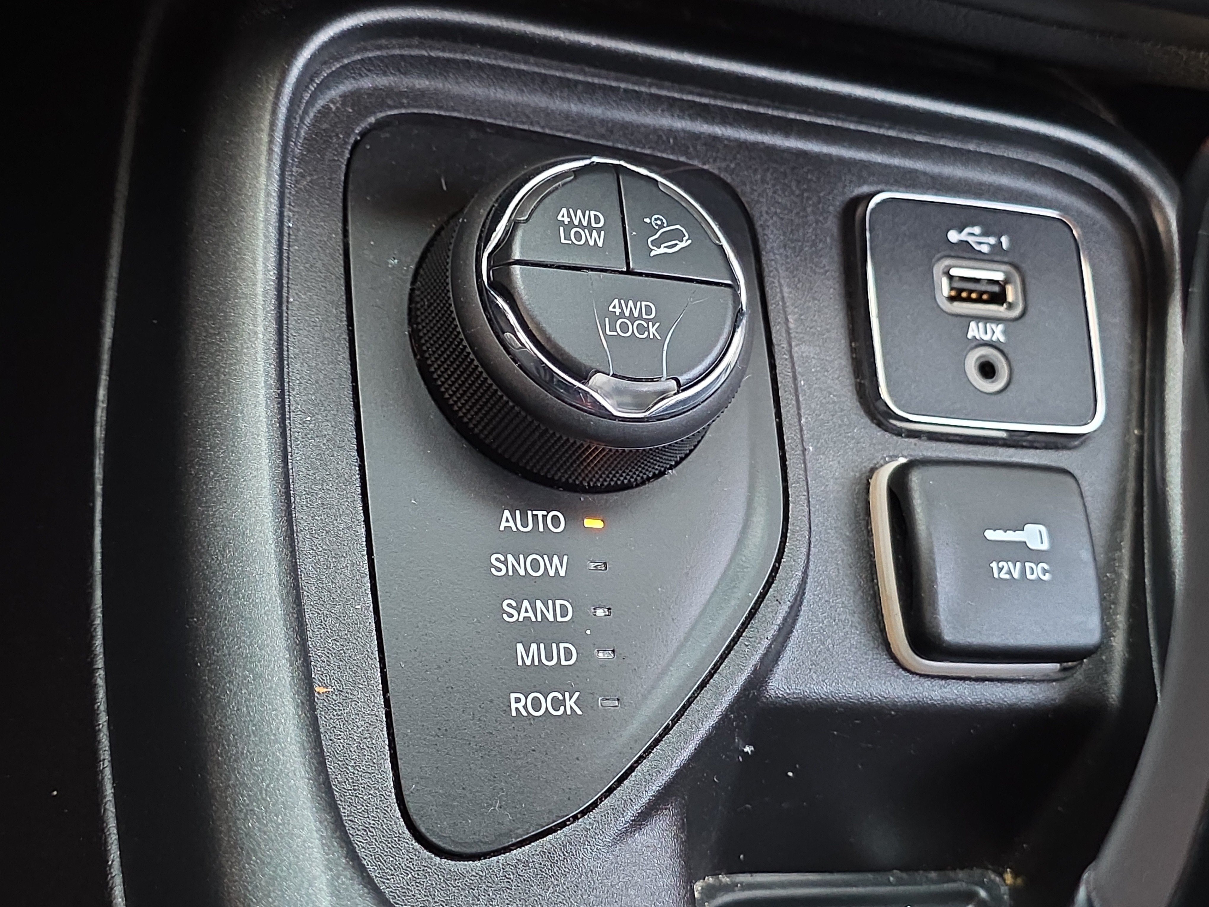 Used 2019 Jeep Compass Trailhawk AWD/4WD image 20