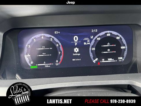 Used 2025 Toyota Tacoma Limited image 12