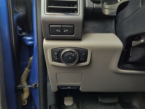 Used 2022 Ford F350 XLT w/ XLT Value Package AWD/4WD image 17