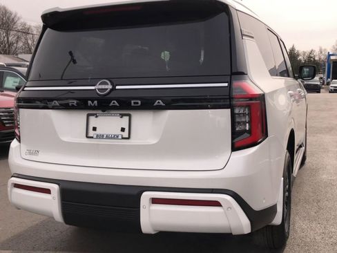New 2026 Nissan Armada SV image 7