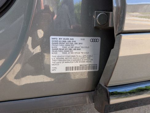 Used 2023 Audi SQ5 Prestige w/ Prestige Package AWD/4WD image 37