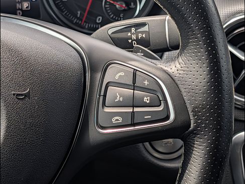 Used 2018 Mercedes-Benz GLA 250 image 19