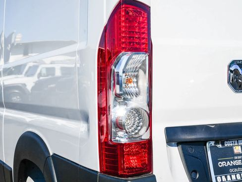 New 2026 RAM ProMaster 1500 w/ Quick Order Package 22G SLT image 7