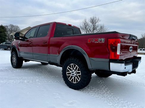 Used 2017 Ford F250 Lariat w/ Lariat Ultimate Package image 2