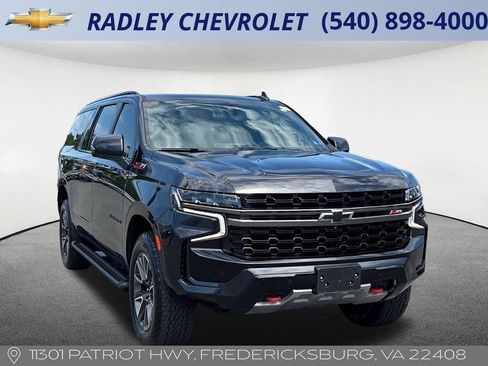 Used 2022 Chevrolet Suburban Z71 w/ Luxury Package AWD/4WD image 23