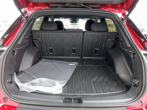 New 2026 Chevrolet Equinox EV LT image 8